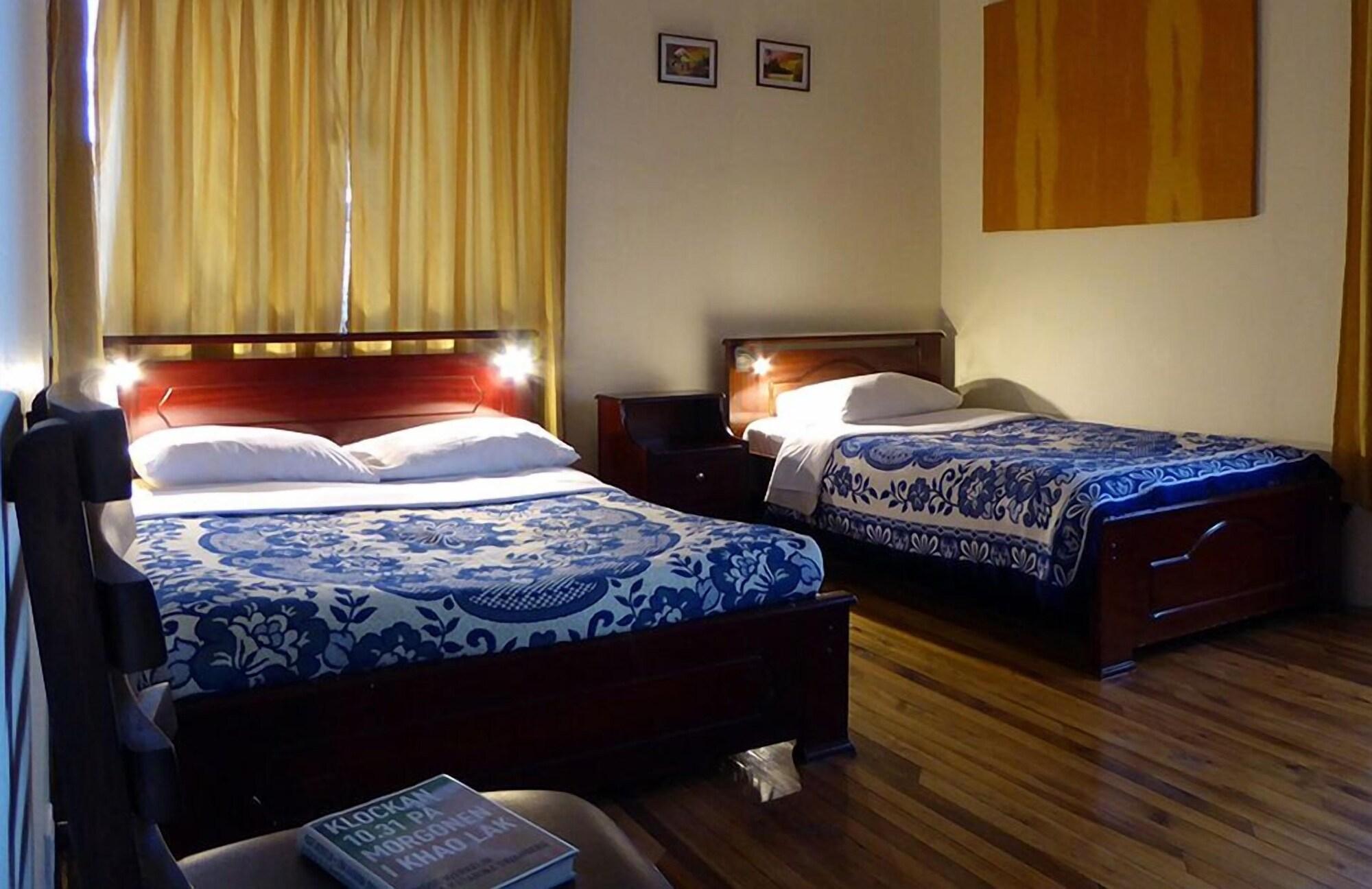 Jhomana Guesthouse Кито Экстерьер фото