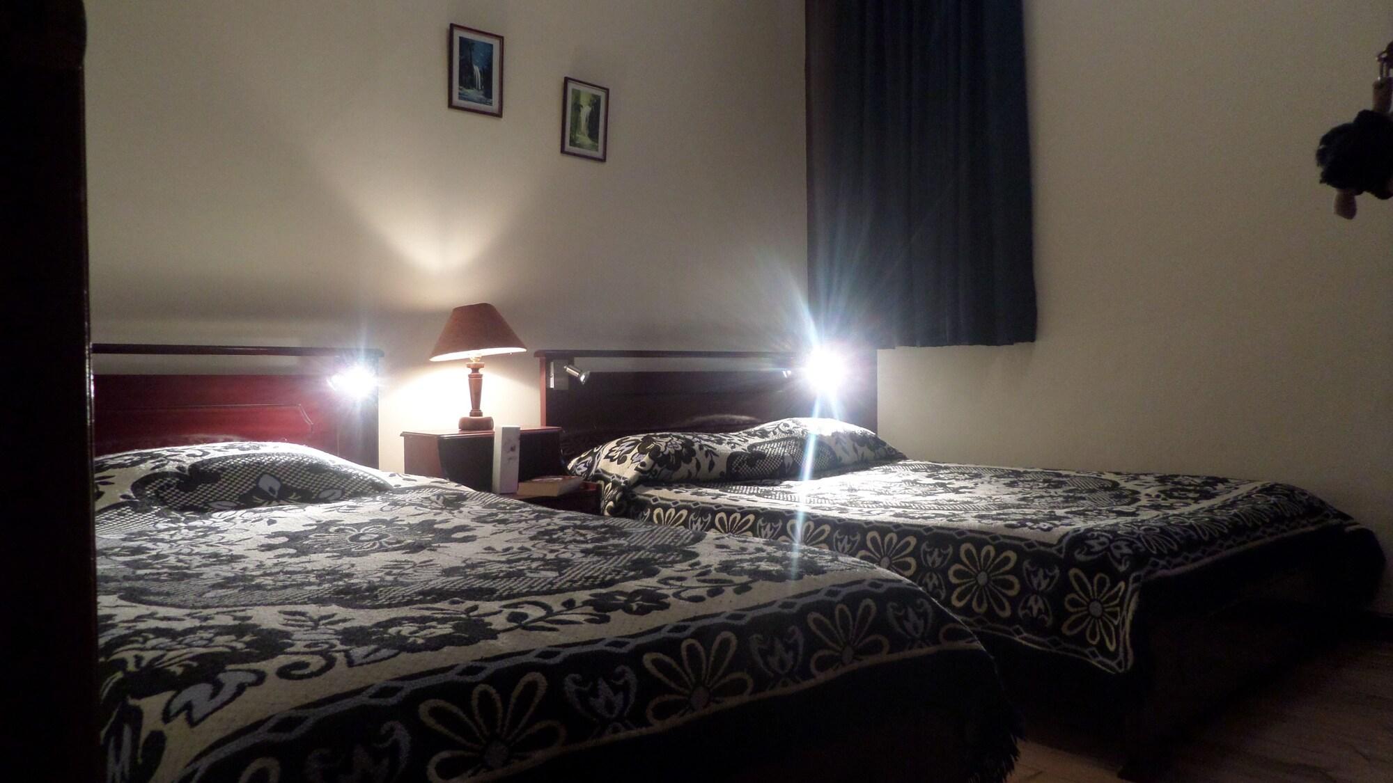 Jhomana Guesthouse Кито Экстерьер фото