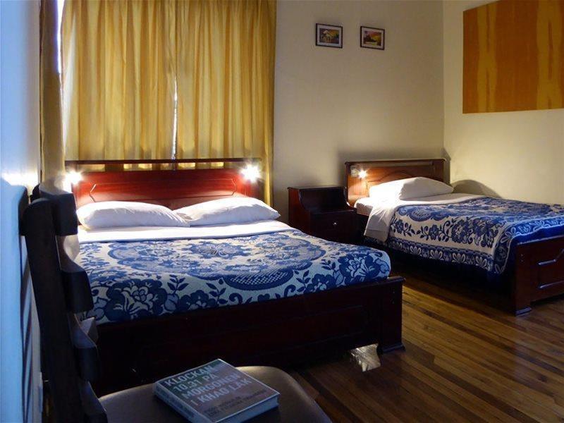 Jhomana Guesthouse Кито Экстерьер фото