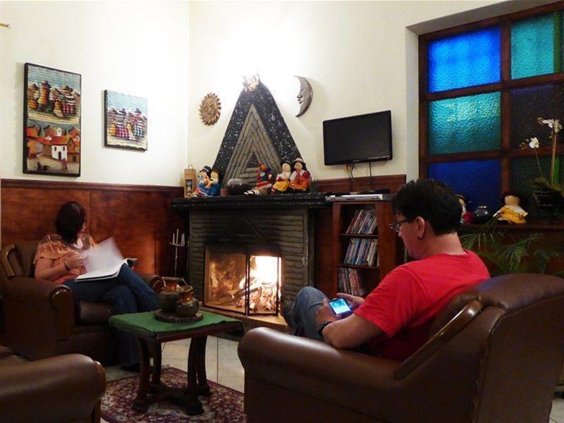 Jhomana Guesthouse Кито Экстерьер фото