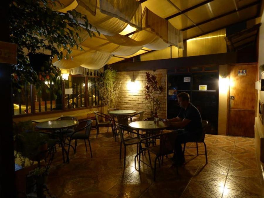 Jhomana Guesthouse Кито Экстерьер фото
